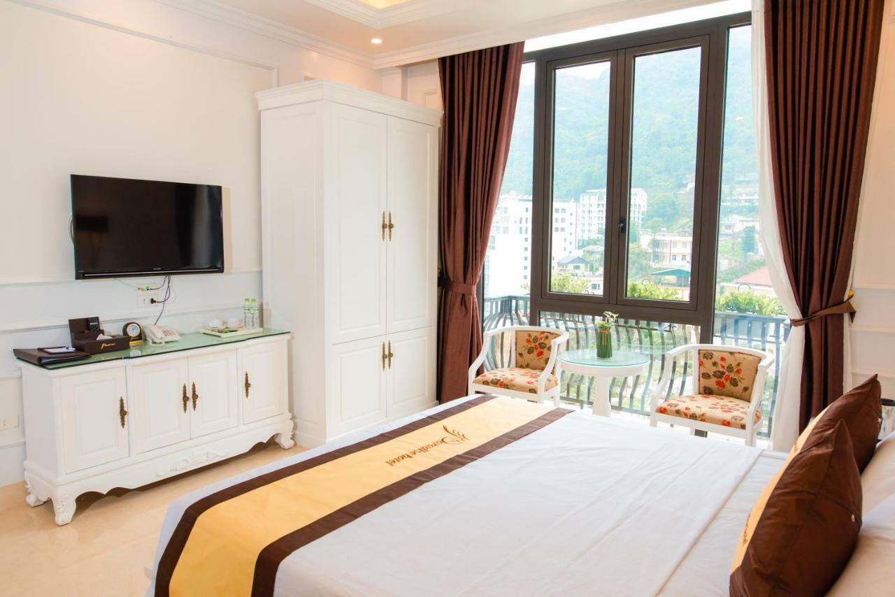 Paradise Hotel Tam Ðảo Buitenkant foto